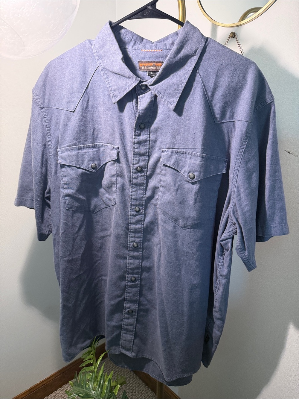 Patagonia Casual Short-Sleeve Button-Down Shirt in Dusty Blue